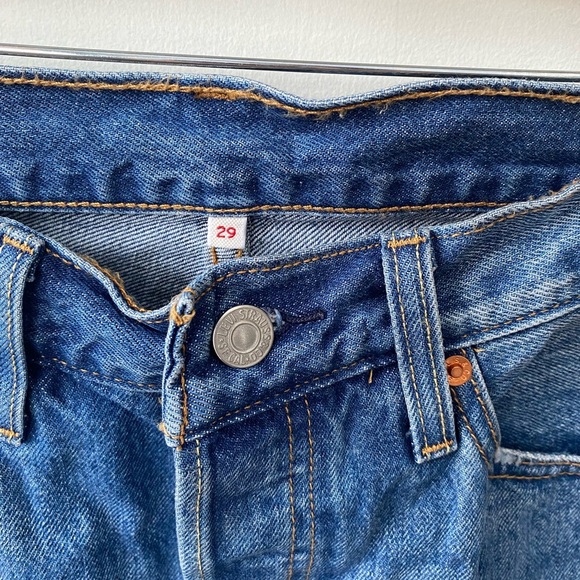 Levi’s denim skirt - Picture 2 of 4